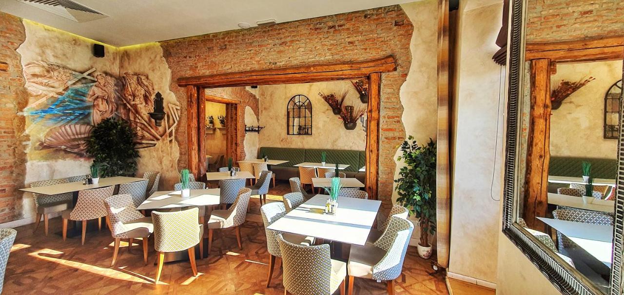 Hotel Casa Crown Brașov Exterior foto